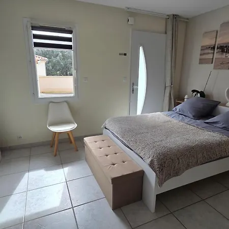 Holiday home En Provence Avec Piscine Disponible Seulement En Fin De Journee Orange (Vaucluse)
