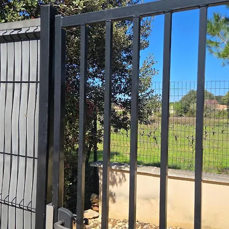 En Provence Avec Piscine Disponible Seulement En Fin De Journee Holiday home Orange (Vaucluse)